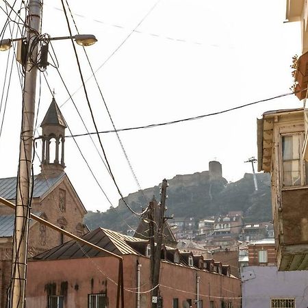 Wehost Stylish Apartment In Old Tbilisi Exterior foto